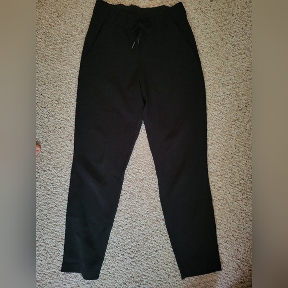 Lululemon On The Fly Pants - Picture 2 of 3
